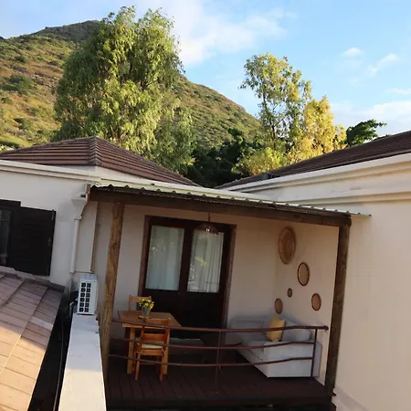 Le Gite Du Bonheur Guest House & Car Rental Tamarin Exterior photo